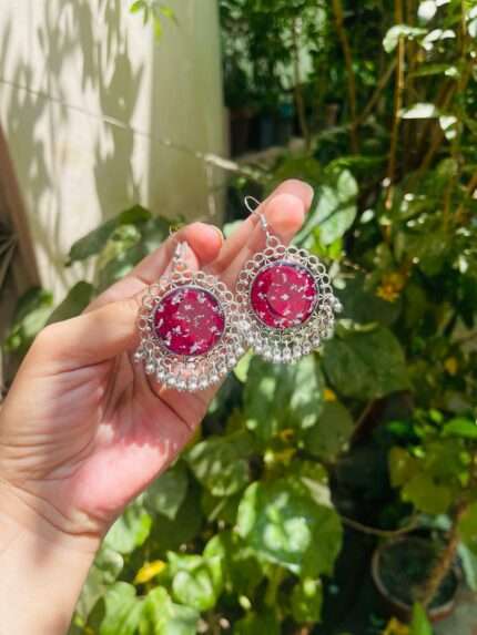 Flat Pressed Resin Rose Crushed Round Silver Earrings